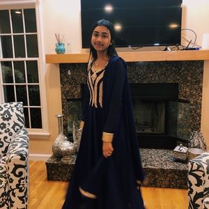 Meet your Posher, Neoma